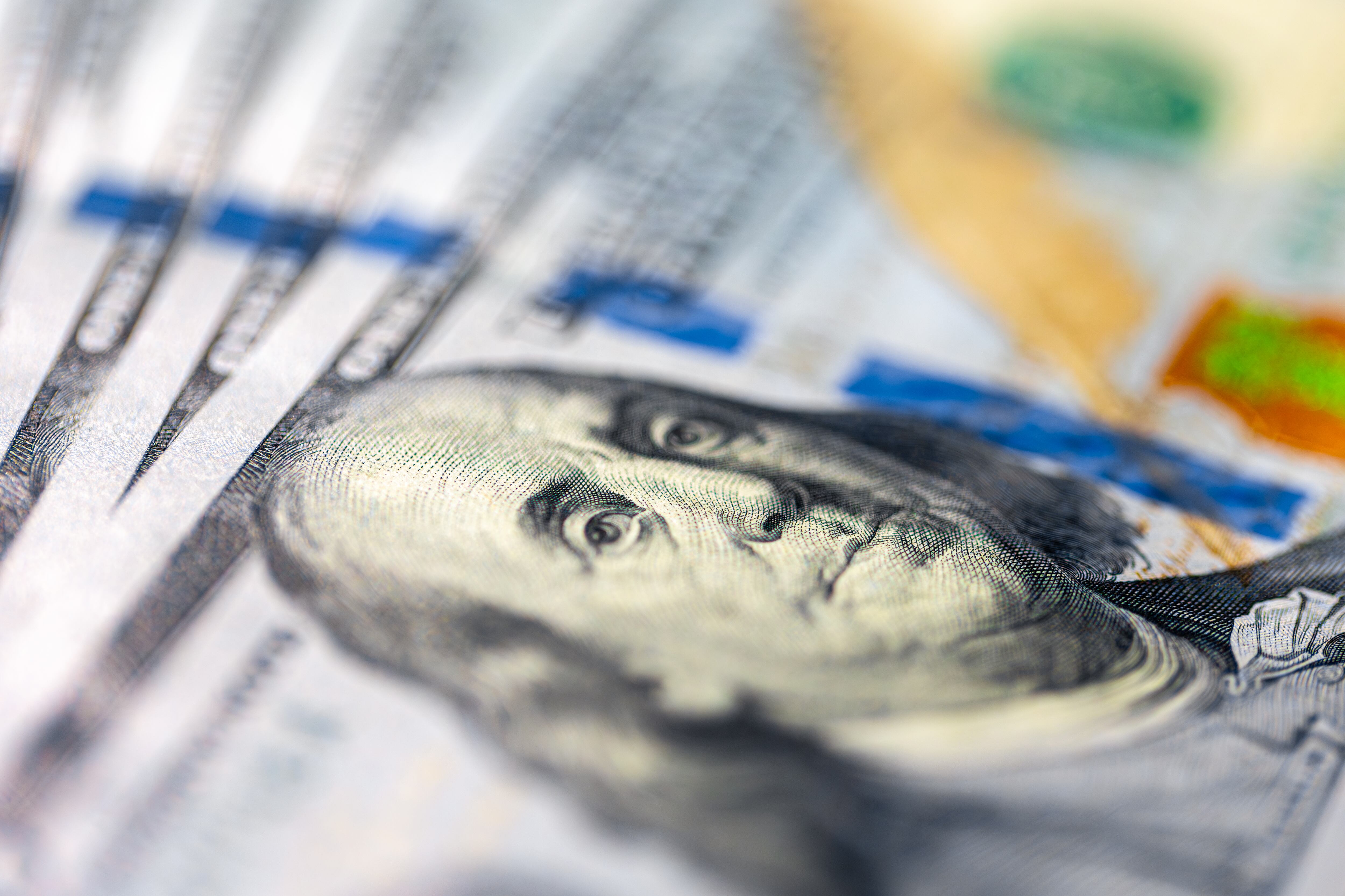 El gobierno subió las tasas al 70 por ciento para frenar al dólar.