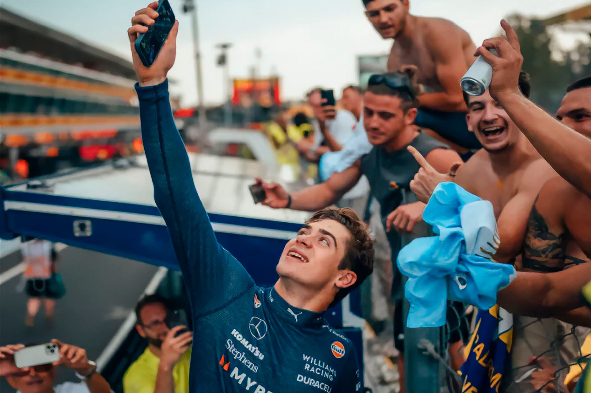 Colapinto valoró el cariño de los fans en todas las carreras