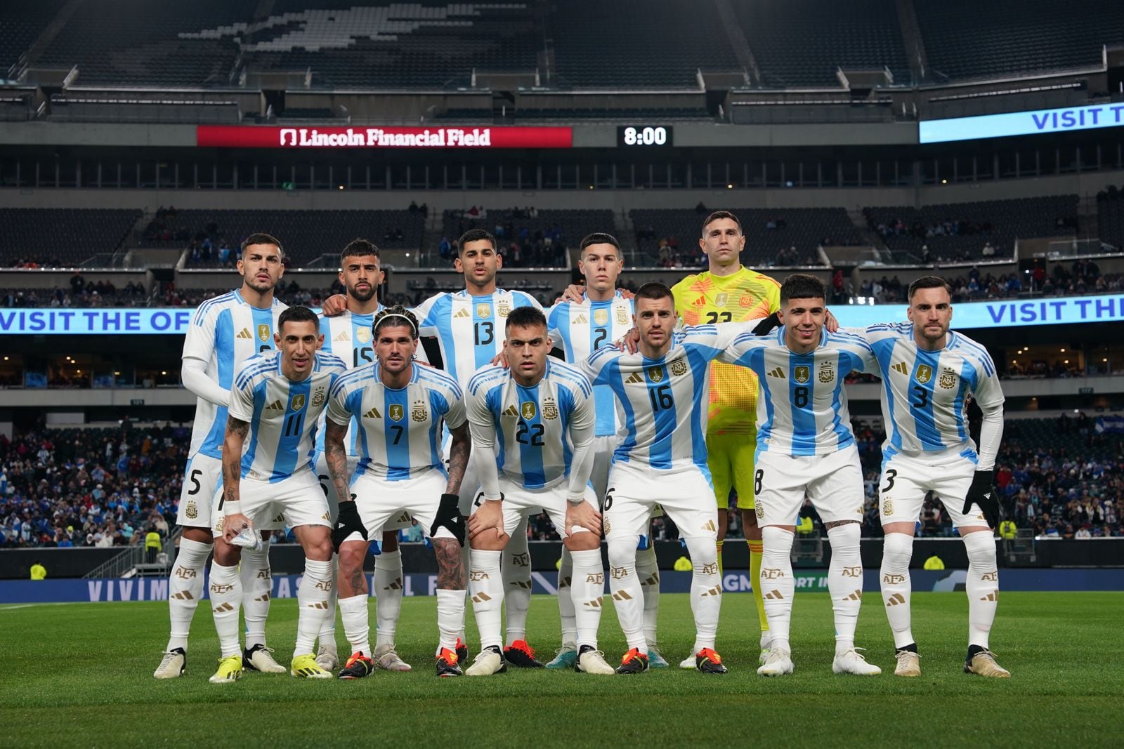 La selección argentina enfrentará a Costa Rica tras golear por 3 a 0 a El Salvador.