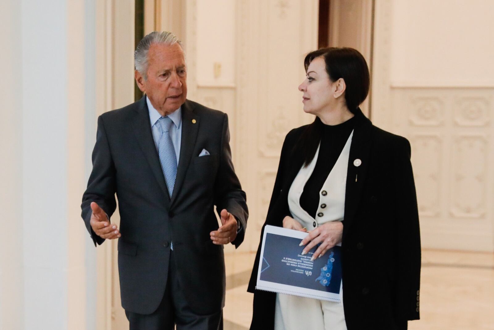 La ministra de Capital Humano, Sandra Pettovello, y el titular de la UIA, Daniel Funes de Rioja