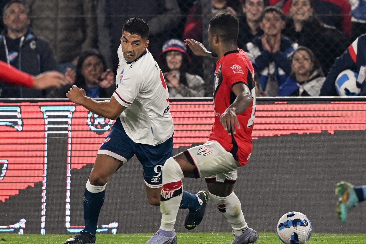 Suárez en acción en su regreso