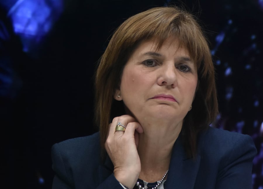 Bullrich salió a cubrirse al no hallarse nada en Santa Cruz.