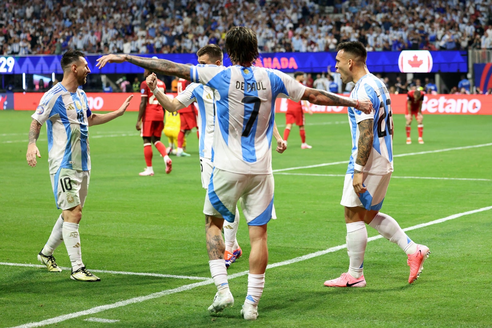 Los jugadores de Argentina de festejo