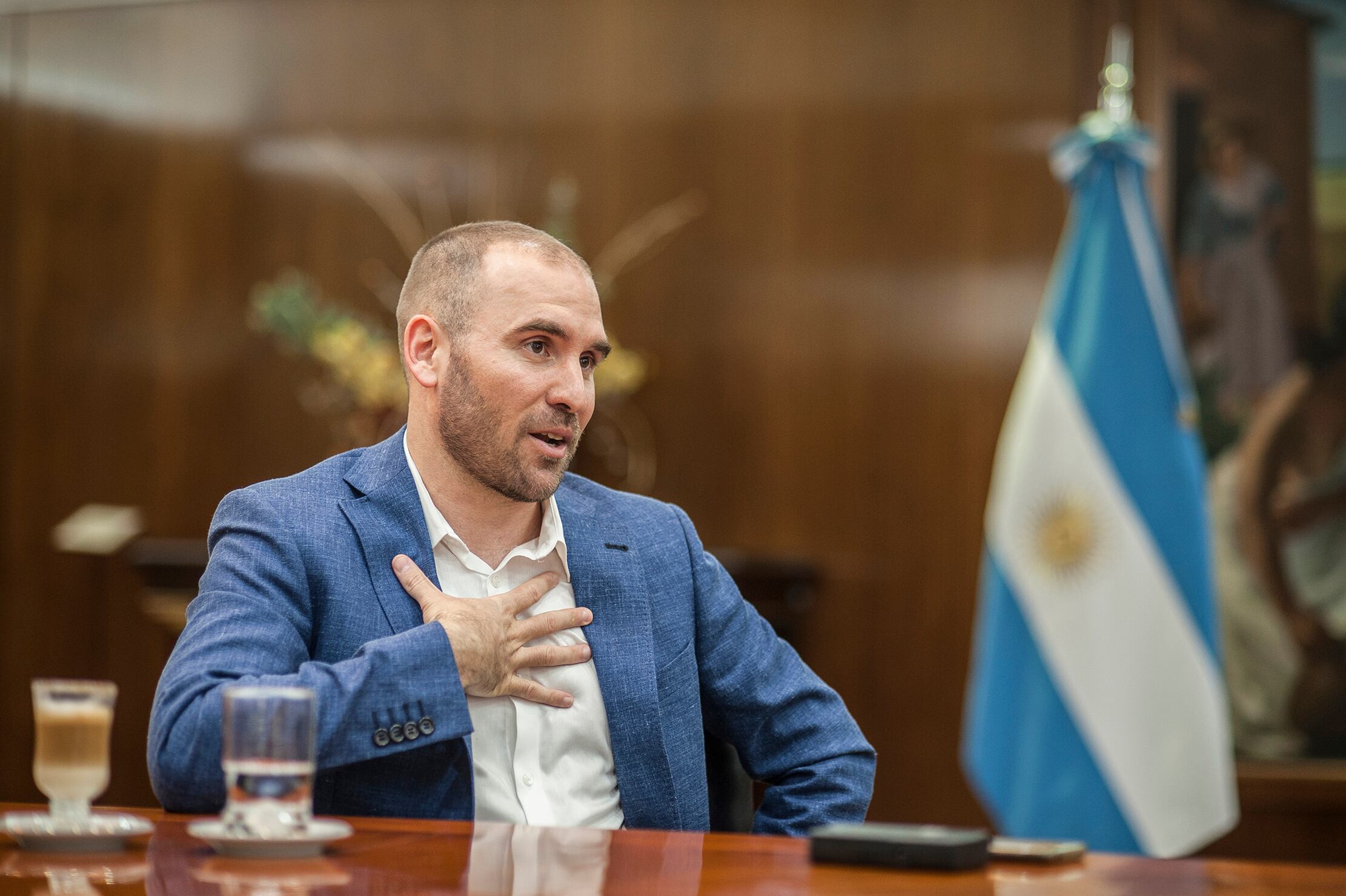 "Hay un desbalance de poder entre deudores y acreedores"