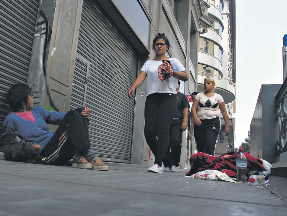 Pese a los límites y las dudas en torno a las estadísticas oficiales, el crecimiento de la pobreza urbana es evidente y está a la vista en las calles.