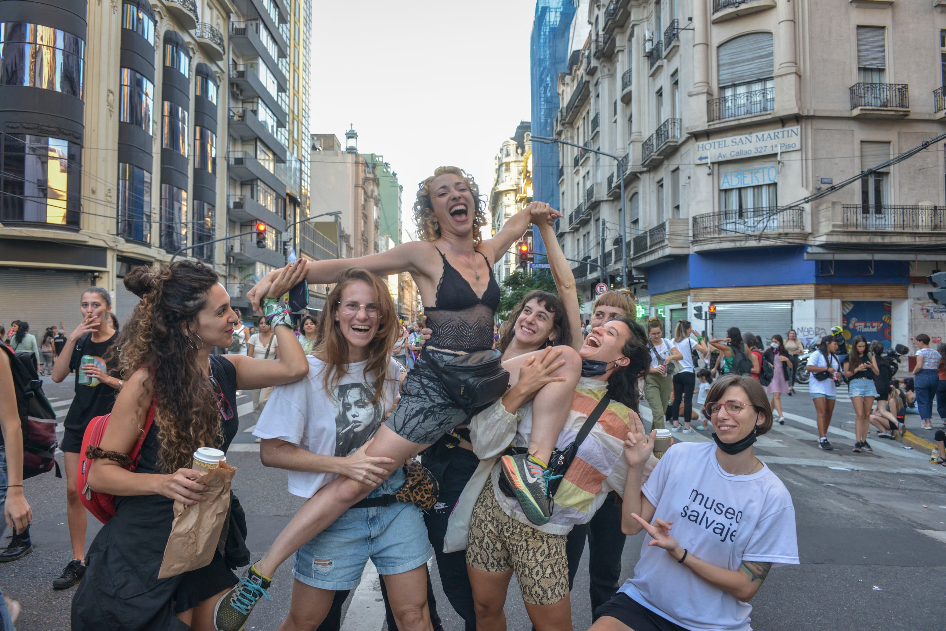 "Somos trabajadoras no regularizadas. En la pandemia armamos una red de contención a nivel federal y se visibilizó el sector de la danza en este país" cuenta María, del colectivo de bailarinas. 
