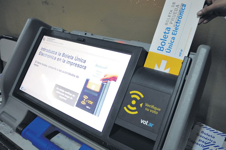 La Boleta Unica Electrónica tuvo un debut exitoso en las elecciones a jefe de Gobierno de 2015.