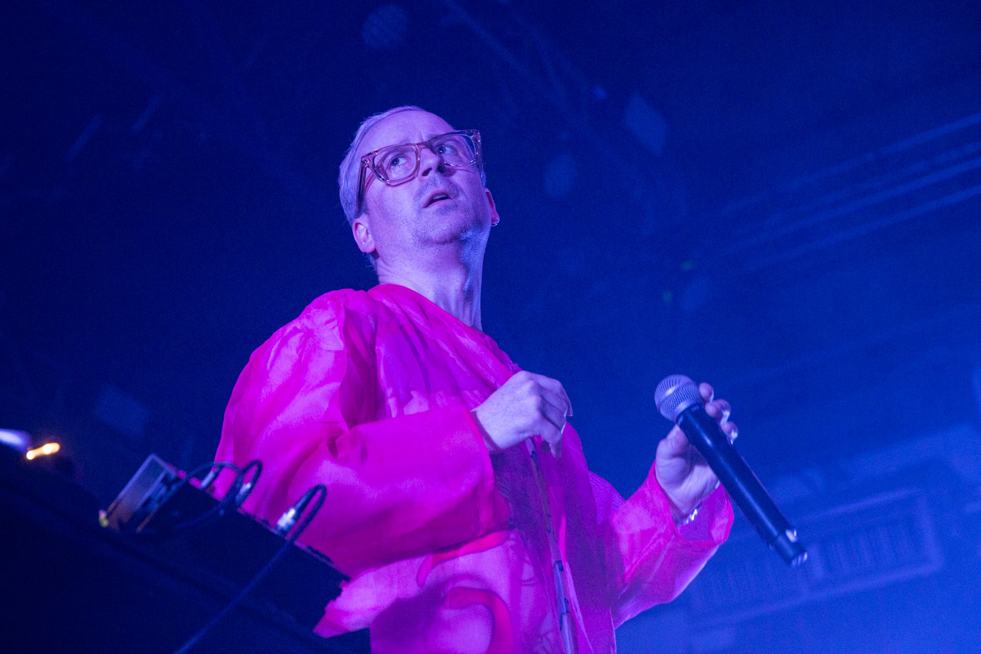 A Alexis Taylor (foto), Joe Goddard y Owen Clarke, la infantería rítmica y vocal de Hot Chip, se les sumaron Leo Taylor y Rob Smoughton