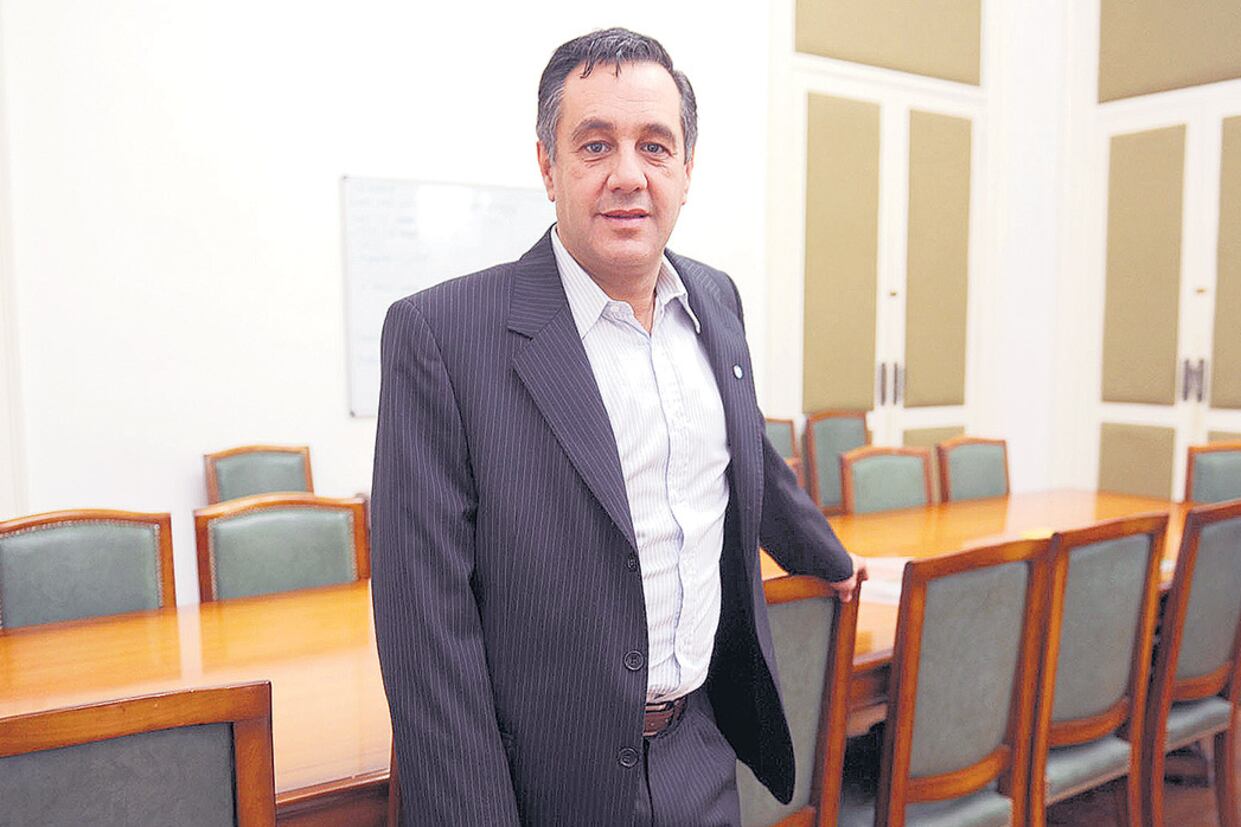 El ministro de Educación, Alejandro Finocchiaro, firmó el decreto junto al presidente Mauricio Macri.