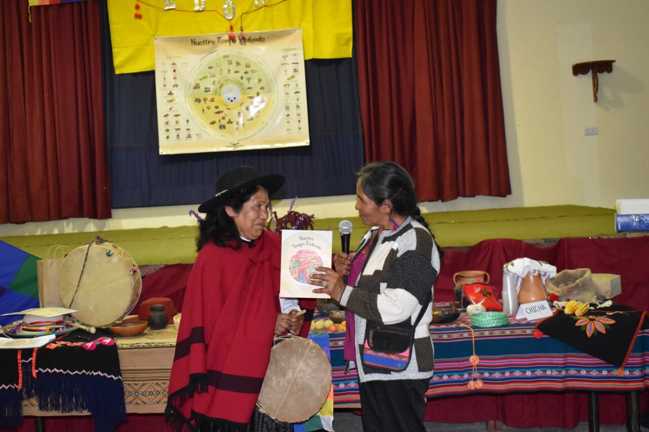 Presentación del libro en La Caldera. 