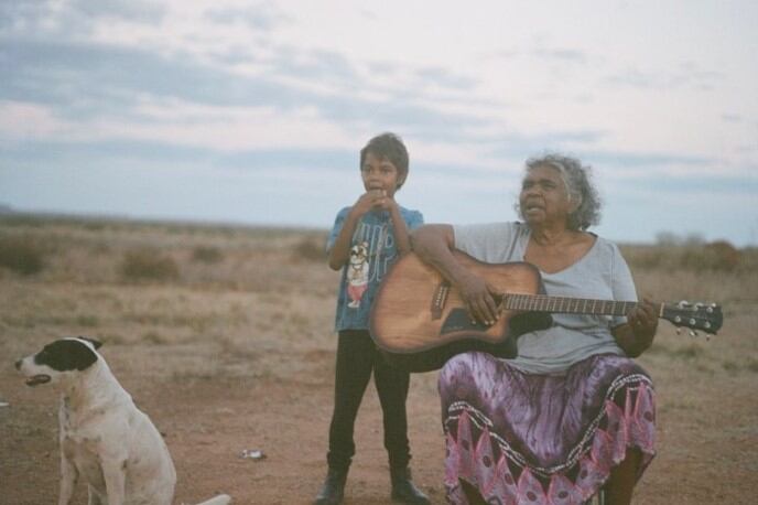 Kankawa fue parte de las Generaciones Robadas, con niños de pueblos originarios alejados a la fuerza de sus familias.