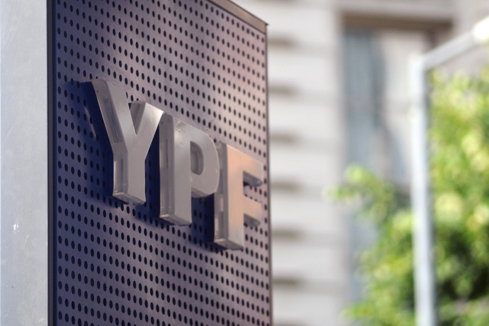 El nombre de Milei para dirigir a YPF es Claudio Marín, de Tecpetrol.