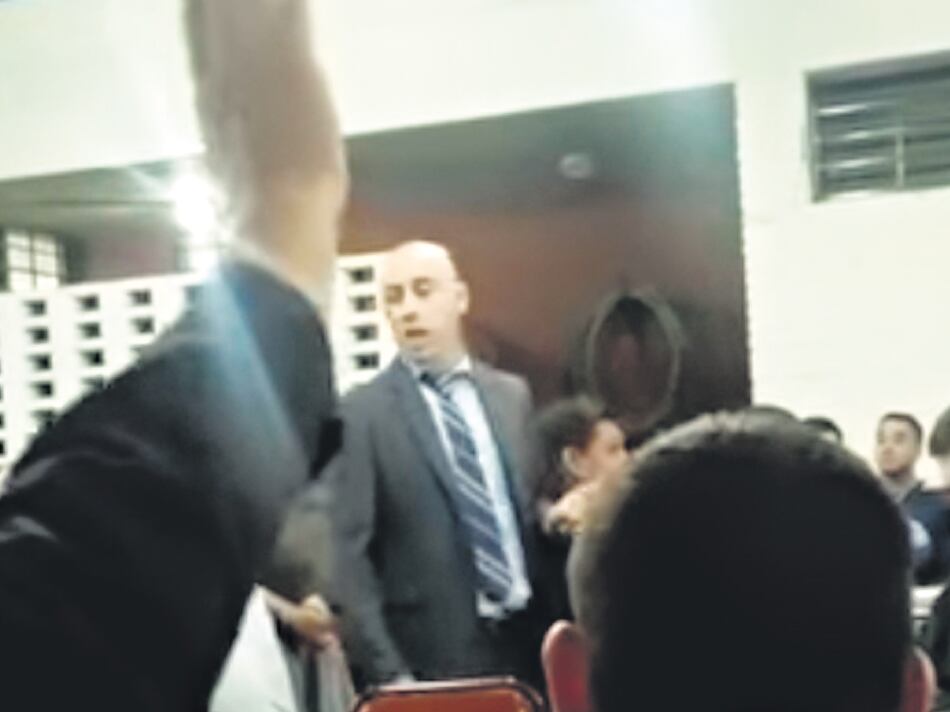 El ministro de Justicia, Martín Ocampo, no la pasó nada bien en el encuentro con los policías porteños.