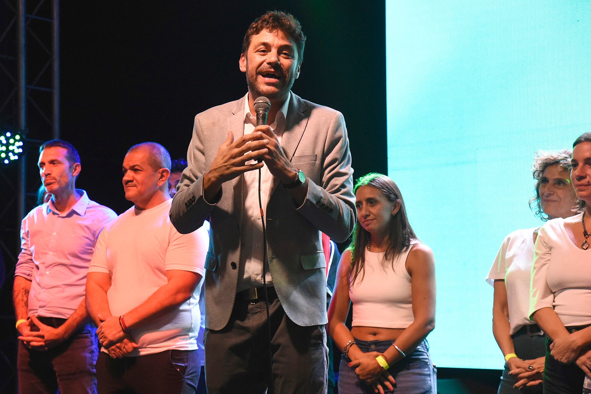 Monteverde, la noche del domingo exultante.