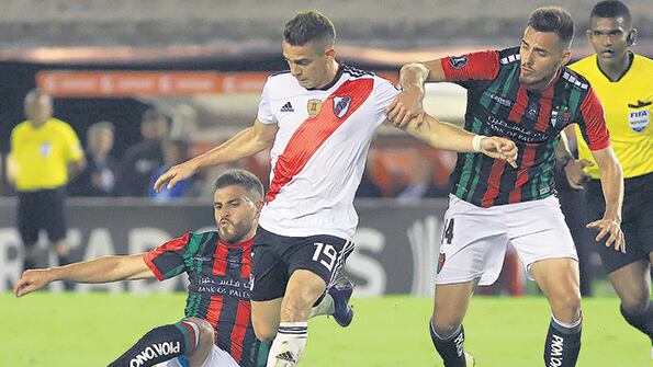 El partido que disputaron en el Monumental sin público terminó empatado sin goles.