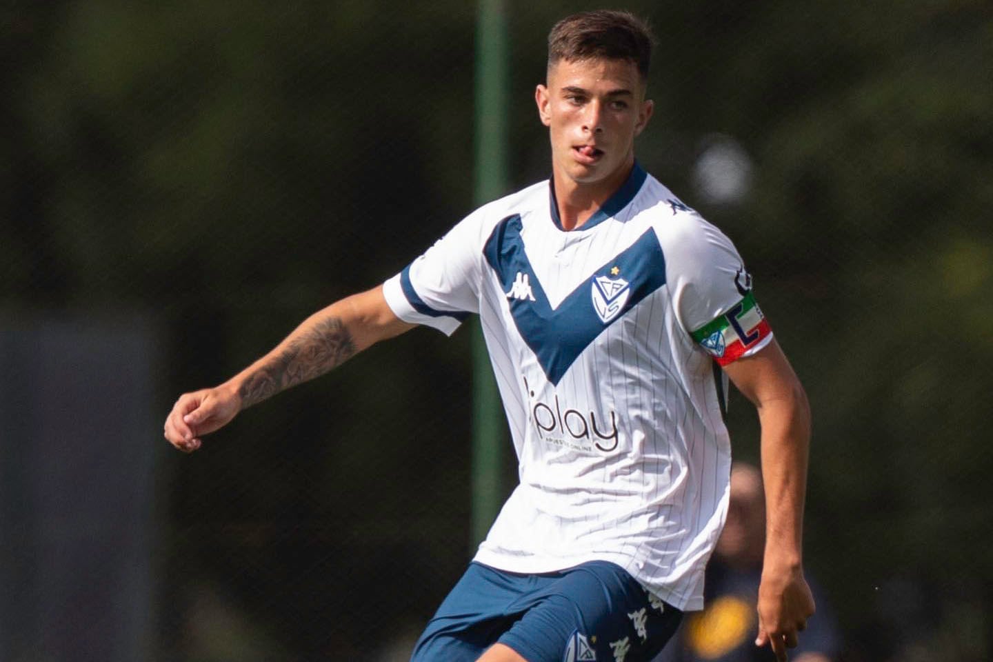 Valentín Gómez comienza a despedirse de Vélez