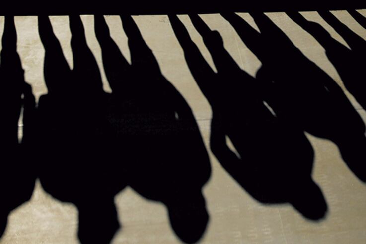 Un traslado de los detenidos por la violación en el camping El Durazno, de Miramar.