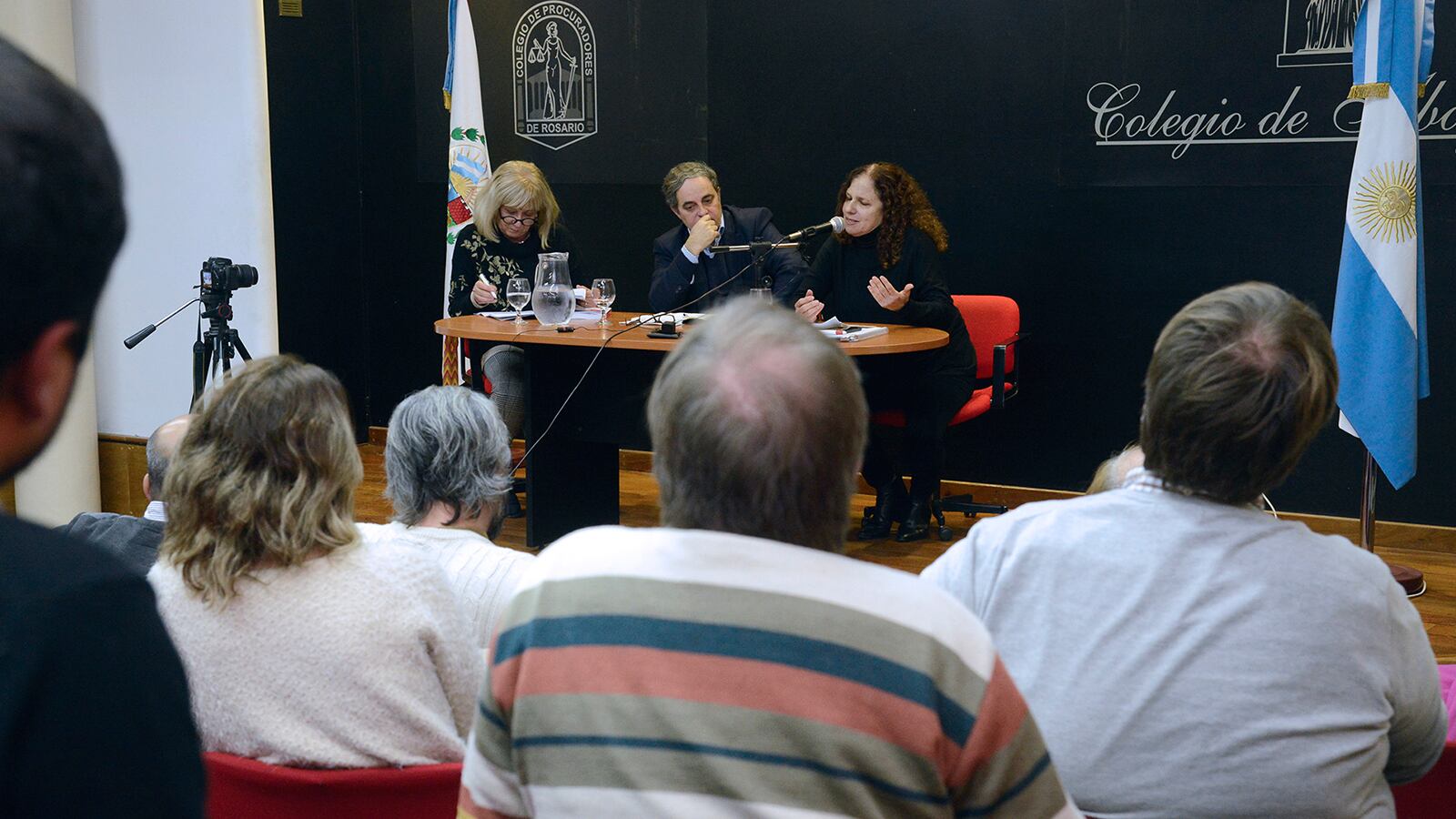Varios profesionales en la actividad organizada por la Asociación de Abogados Laboralistas.