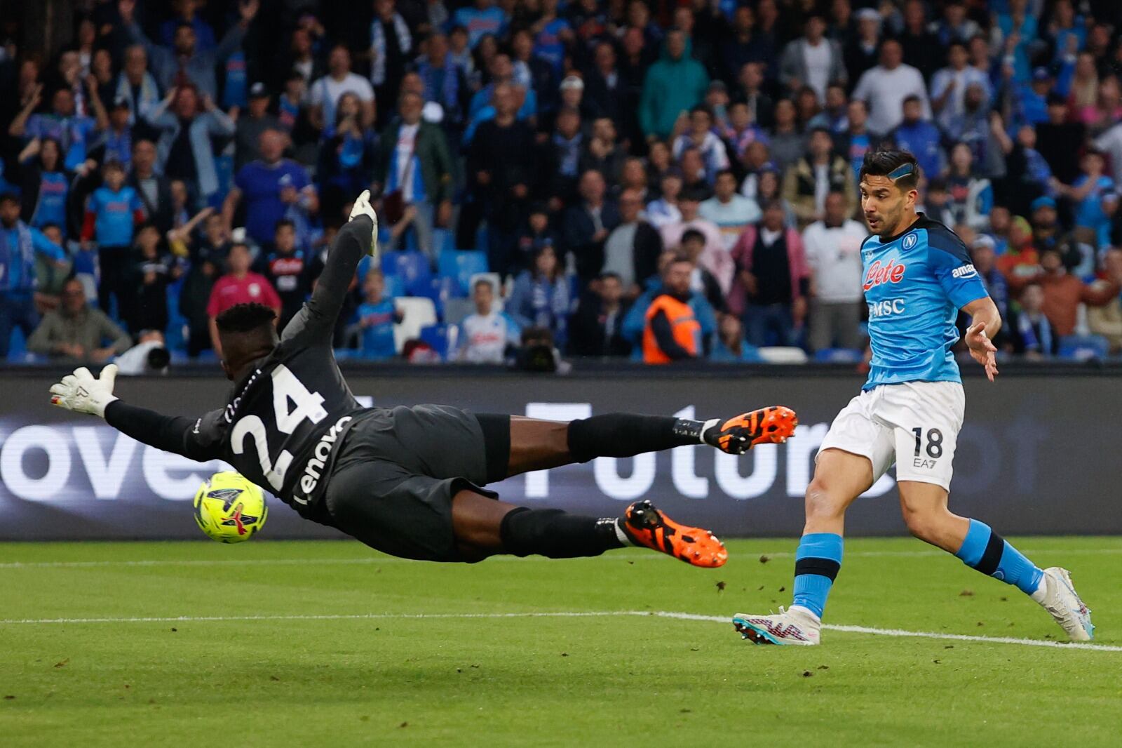 Gio Simeone, ingresó a los 68 minutos. 