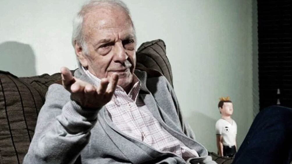 César Luis Menotti habló por radio.