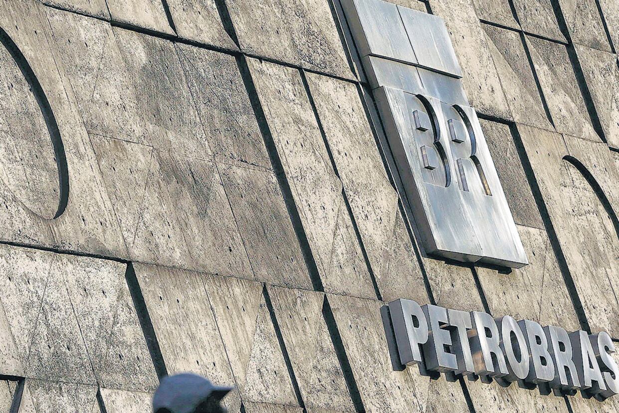 Petrobras informó el pago en un comunicado enviado a la Bolsa de Valores de San Pablo.
