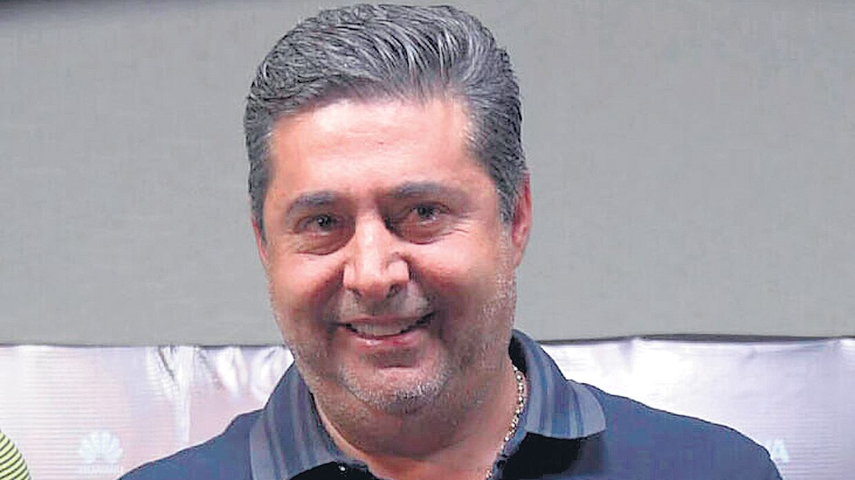 Angelici habló en la puerta de un instituto de menores del barrio de Flores.