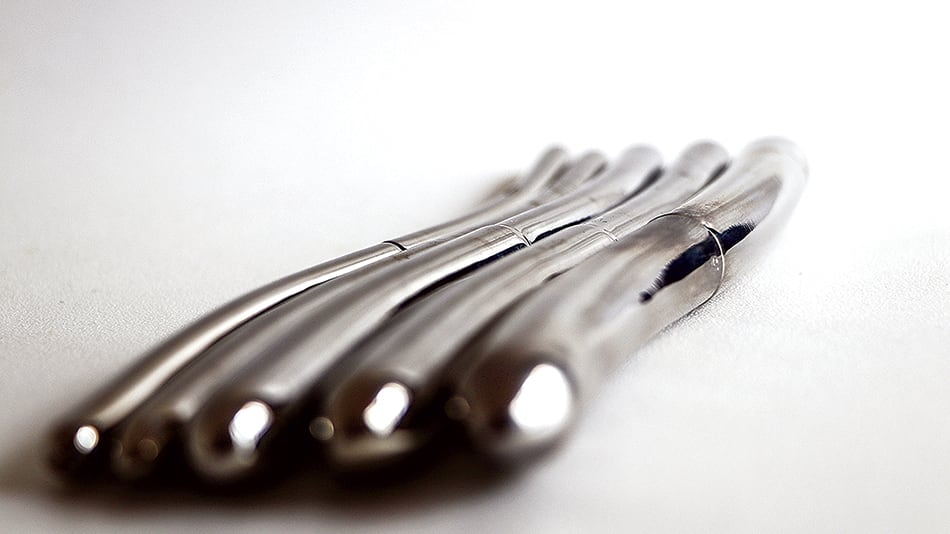 “ArquelogÍa de una experiencia, objeto 4. Dilatadores de Hegar: Entre los 8 y los 10 años el urólogo recomendó las “dilataciones”, violaciones médicamente legitimadas.
