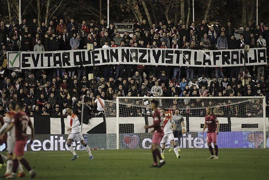 Bandera del Rayo contra el ucraniano Zozulya.