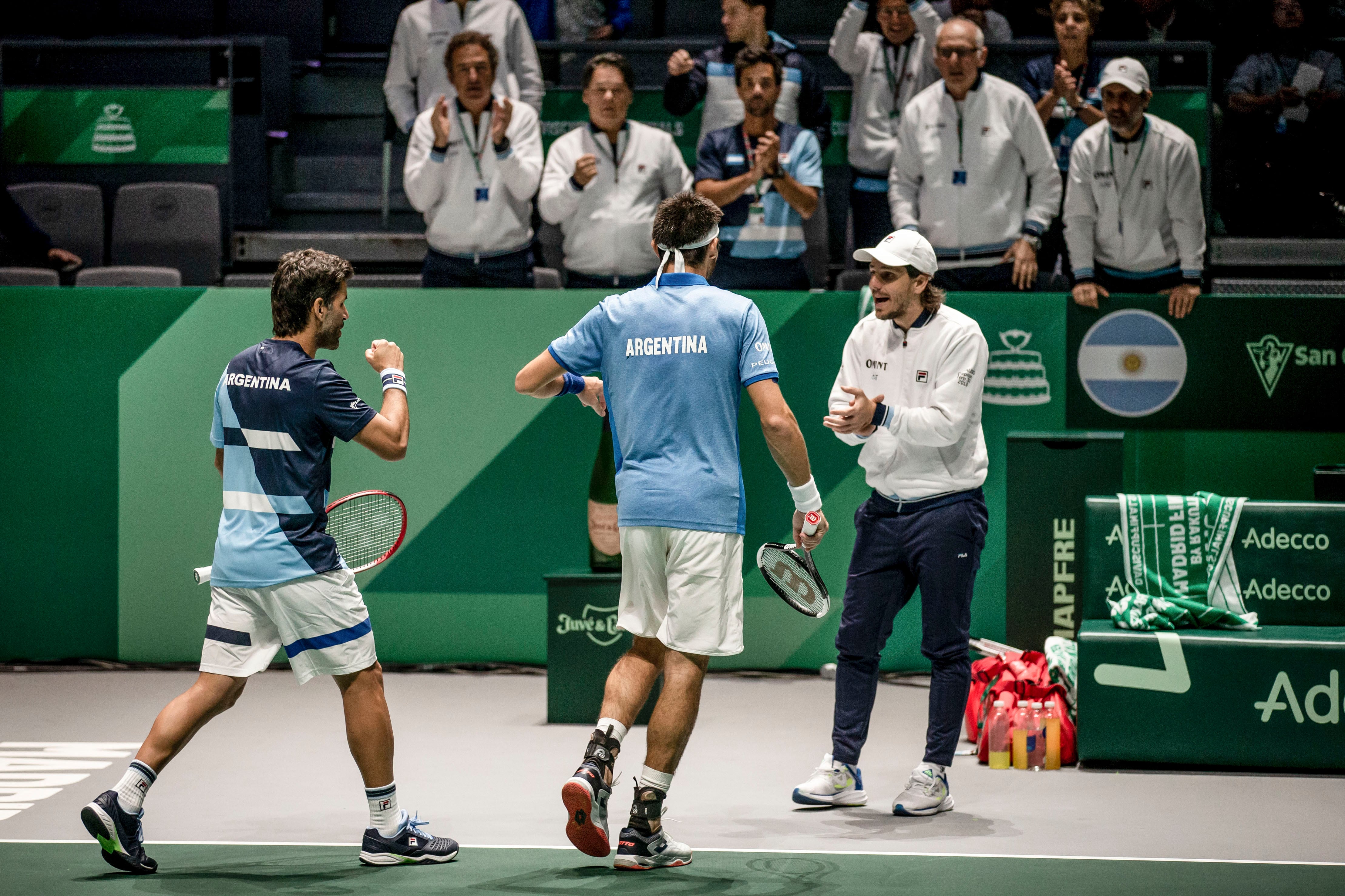 Gaudio arenga a la dupla González-Mayer durante la última edición de la Davis en Madrid.