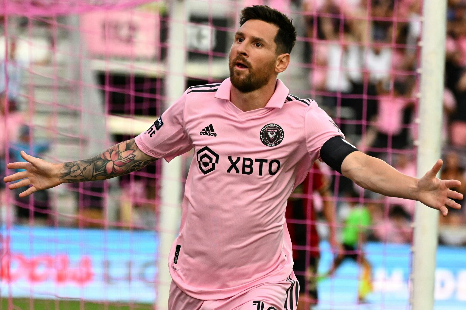 Lionel Messi festeja en la victoria del Inter Miami ante Atlanta United.