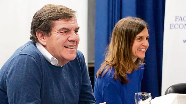 Guillermo Montenegro y Fernanda Raverta compartieron un panel sobre Turismo en la UNMdelM.