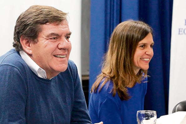 Guillermo Montenegro y Fernanda Raverta compartieron un panel sobre Turismo en la UNMdelM.