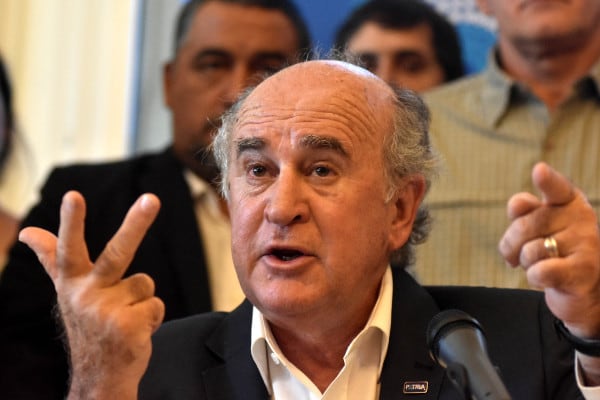 Parrilli dijo que “en la Justicia uno pone algo y al otro día sale publicado por todos lados”.