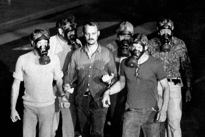 La salida del banco tras cinco días de crisis. 