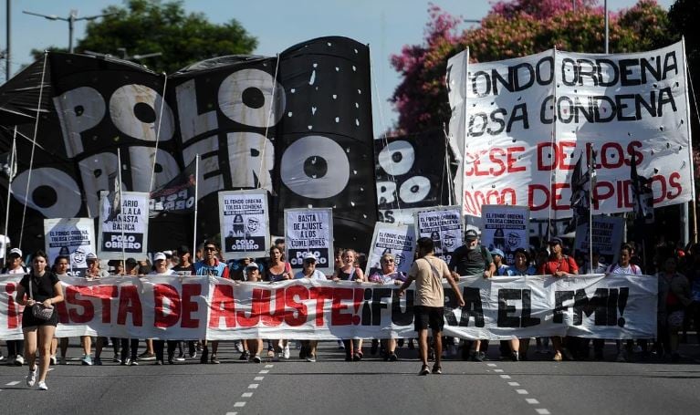 Jornada de piquetes contra Milei en Argentina