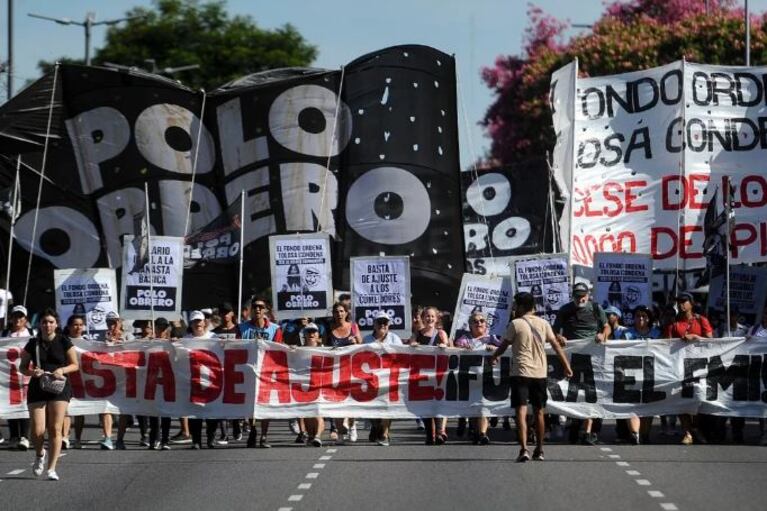 Jornada de piquetes contra Milei en Argentina