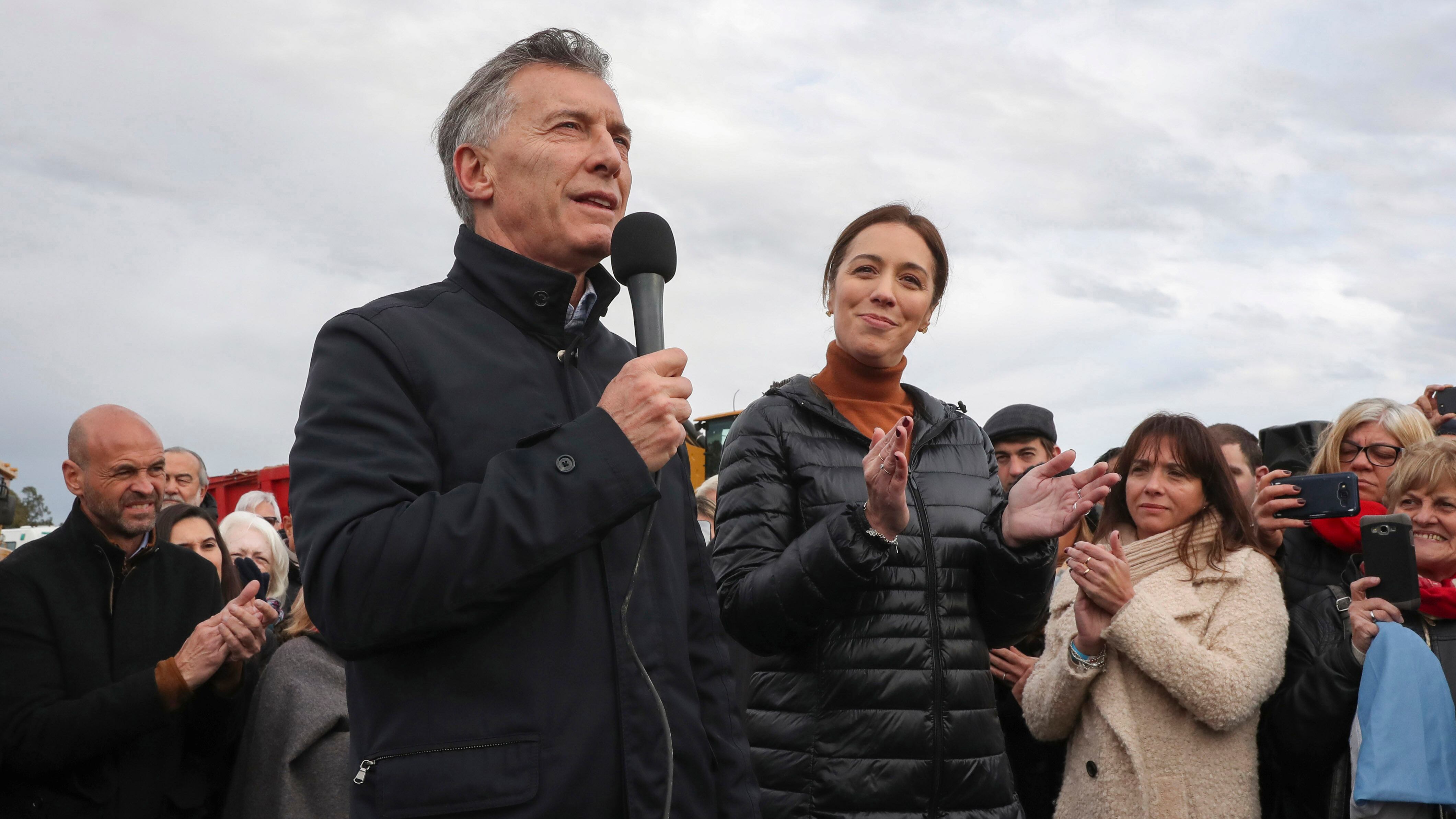 Macri, ayer, en una inauguración proselitista, con Vidal.