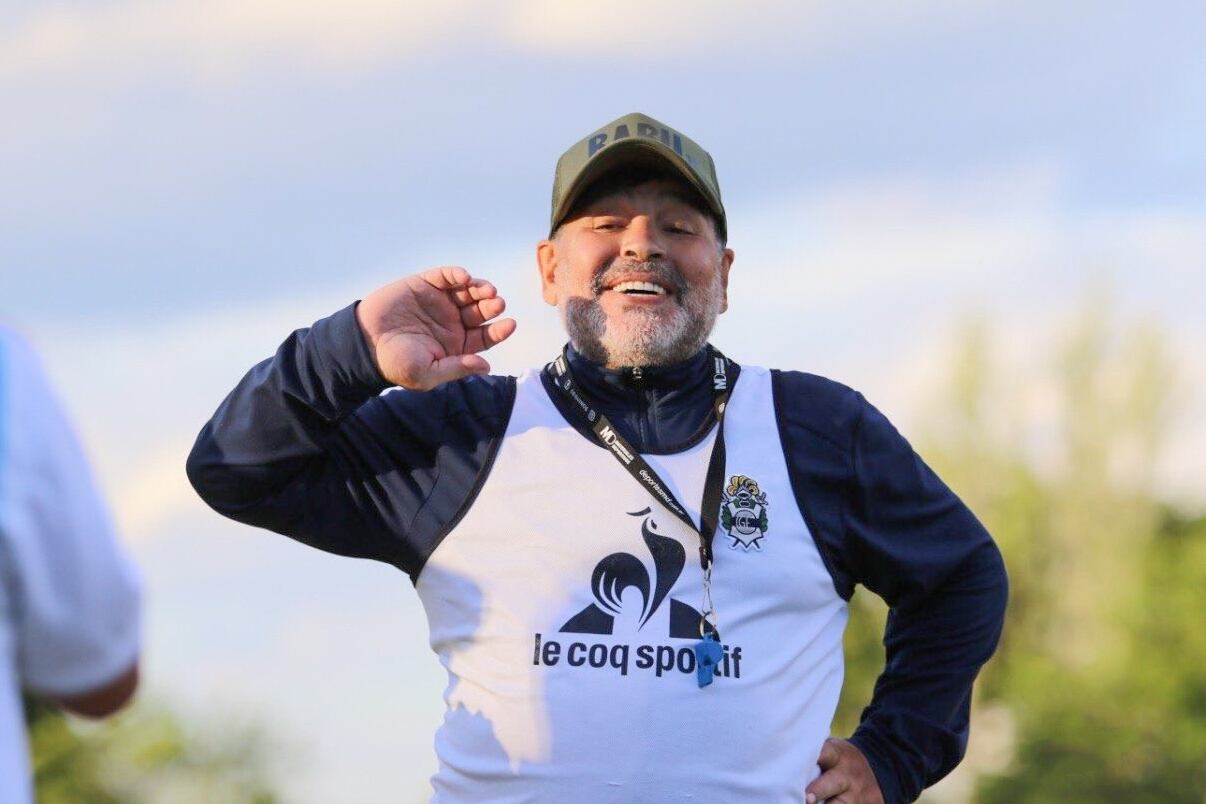 Maradona dirigió a Gimnasia en el último año de su vida.