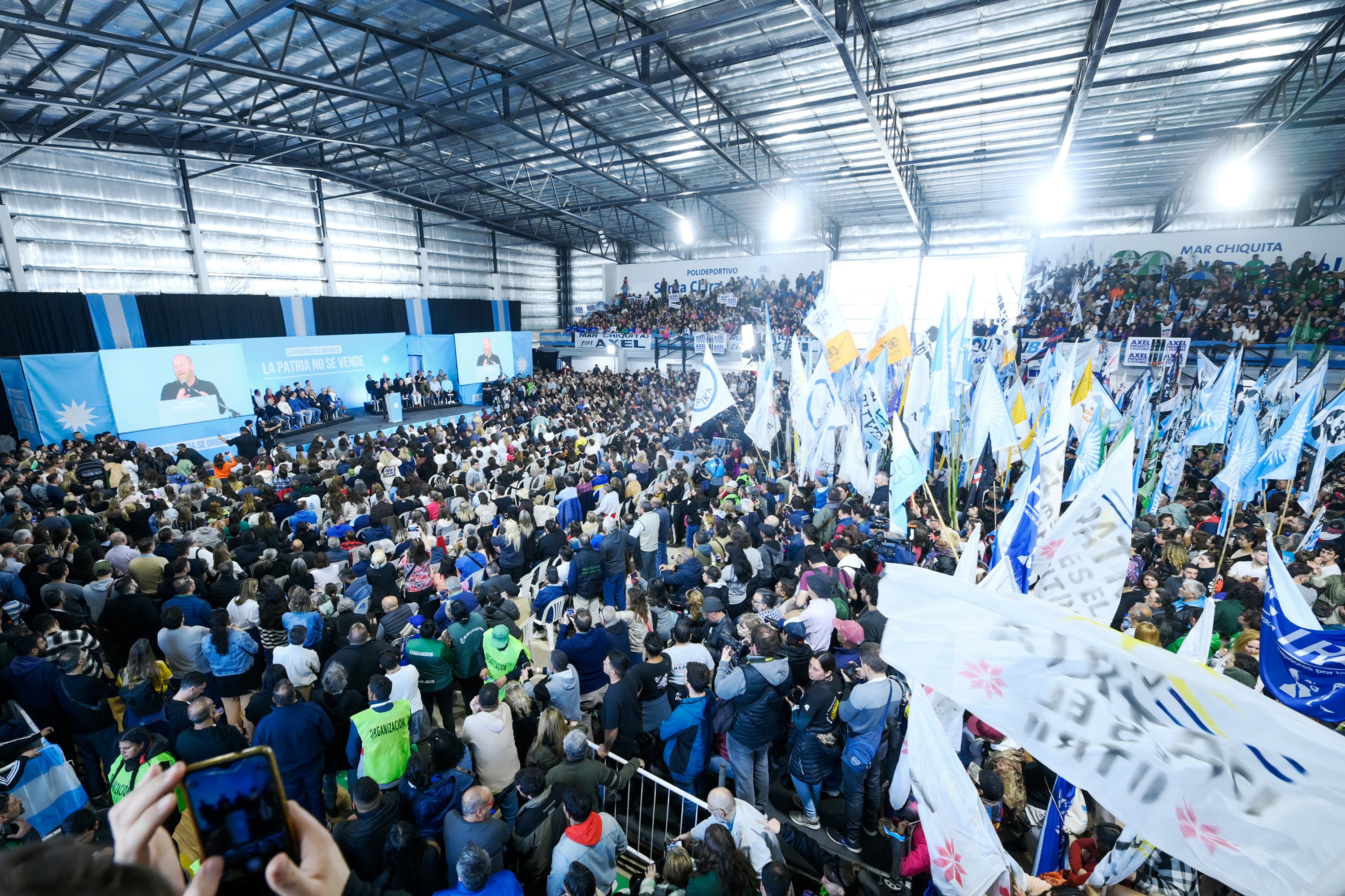 Miles de personas se reunieron en la Quinta sección.