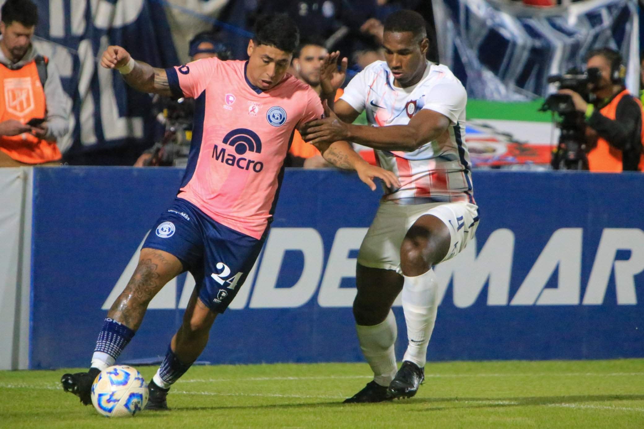 Sequeira quiere escaparse de la marca de Romaña