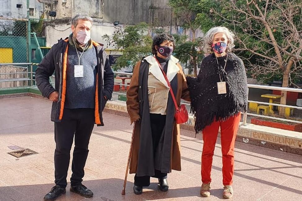 Diego de Charras y Ana Arias recibieron el apoyo de Dora Barrancos.