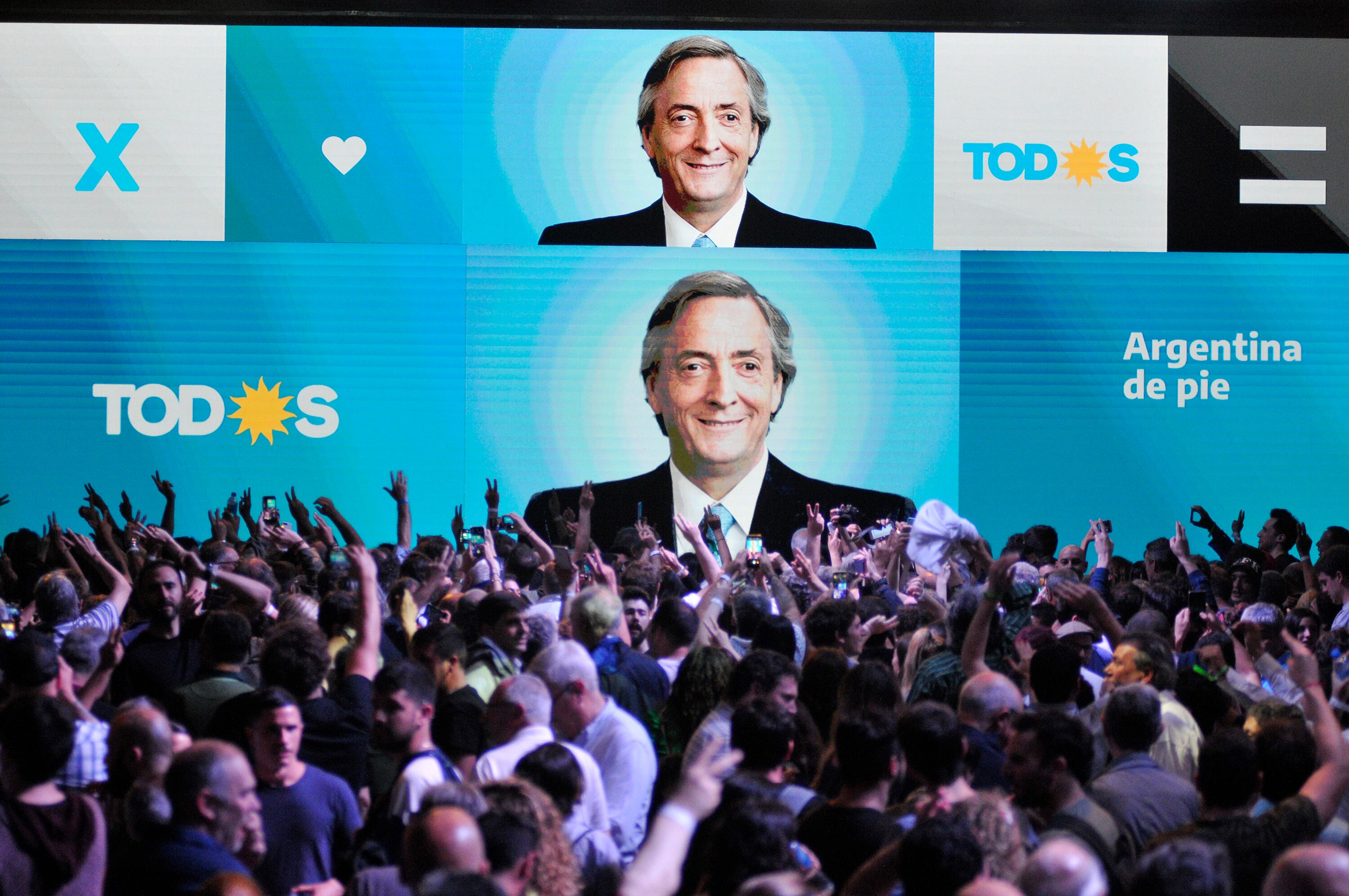 La coalición oficialista tiene que superar sus propias divisiones internas.