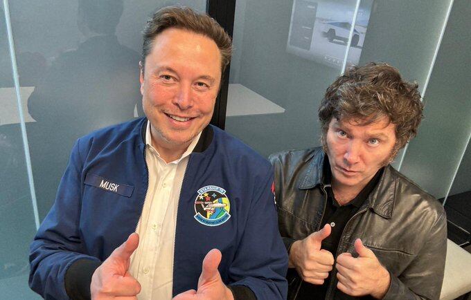 Elon Musk y Javier Milei después de su primer encuentro en Tesla.