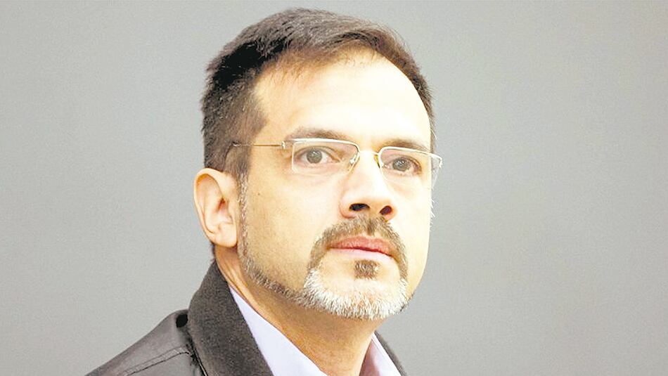 El ginecólogo Rodríguez Lastra sostiene que no incumplió la ley.