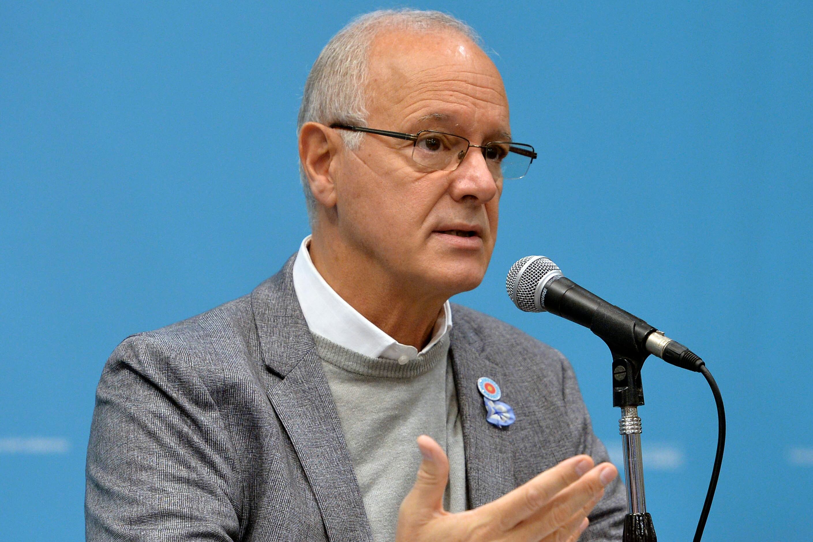 Daniel Gollan dijo que Alberto Fernández tiene buena voluntad, pero hay que discutir política" 