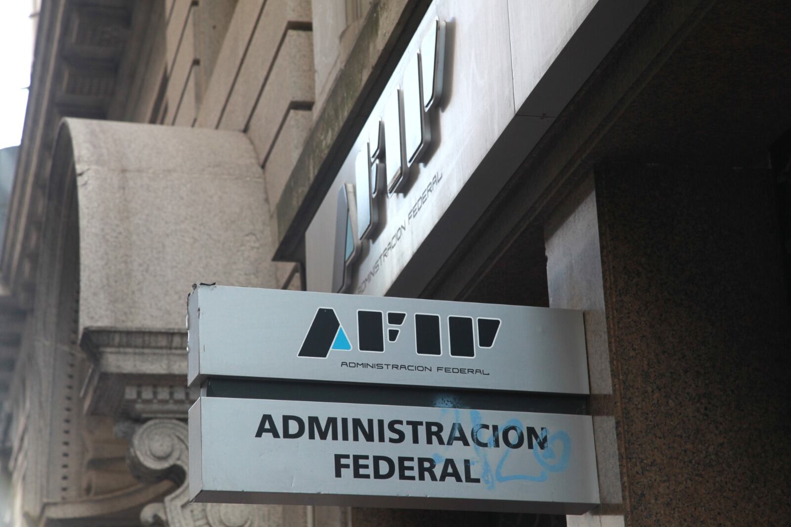 Los impuestos temporales explican hoy más de la mitad de la recaudación. 