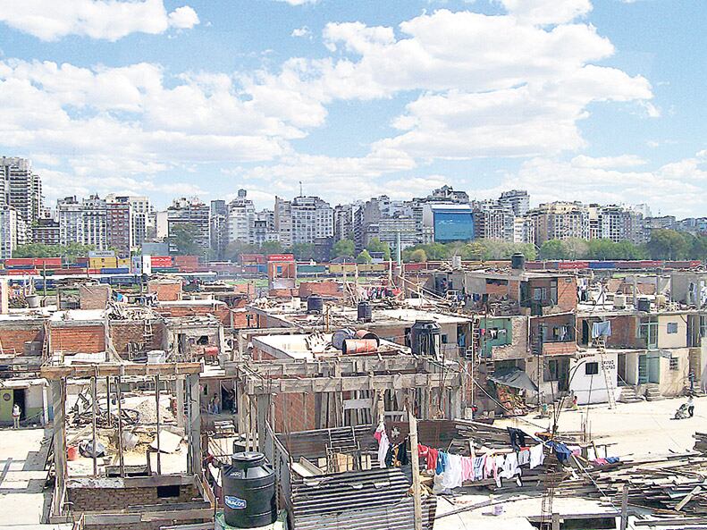 Los hogares más ricos ganaron 20 veces más que los hogares de menores recursos.