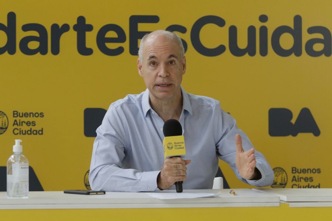 “Vamos a poder volver a jugar al fútbol 11″, dijo el jefe de Gobierno.