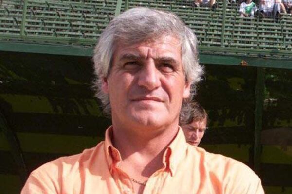 Héctor "Chulo" Rivoira, figura indiscutible del Ascenso.