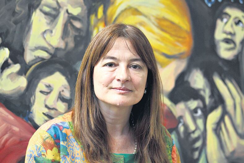 Estela Díaz presenta un panorama de la vida sindical con perspectiva de género.